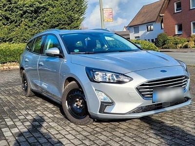 Usata Ford Focus Cool & Connect 120 CV (88 kW) 2020 Argento Station wagon