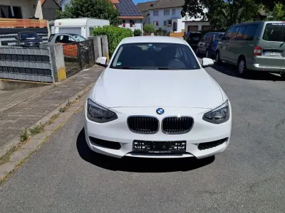 Gebraucht BMW 114 102 PS (75 kW) 2014 Weiß Kleinwagen