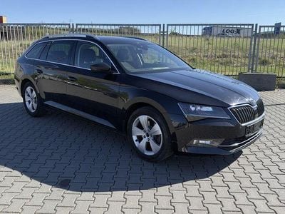 Usata Skoda Superb Style 150 CV (110 kW) 2019 Nero Station wagon