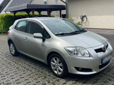 Gebraucht Toyota Auris Executive 124 PS (91 kW) 2008 Silber Kleinwagen