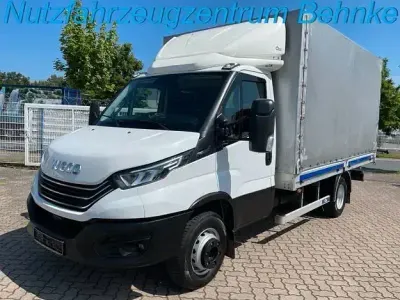 Gebraucht Iveco Daily 207 PS (152 kW) 2023 Weiss