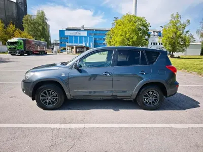 Gebraucht Toyota RAV4 177 PS (130 kW) 2006 Andere farben SUV