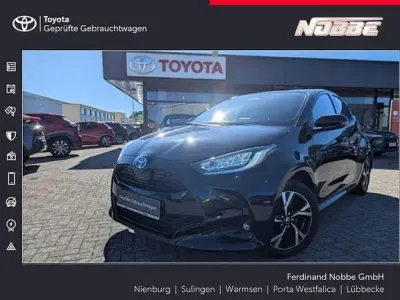 Gebraucht Toyota Yaris Comfort 116 PS (85 kW) 2024 Black mica Kleinwagen
