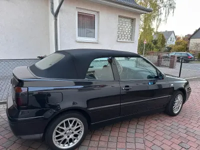 Gebraucht VW Golf 116 PS (85 kW) 2000 Schwarz Cabrio