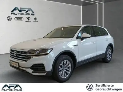 Gebraucht VW Touareg 231 PS (169 kW) 2019 Weiß SUV