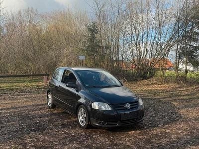 Gebraucht VW Fox 54 PS (39 kW) 2005 Schwarz Kleinwagen