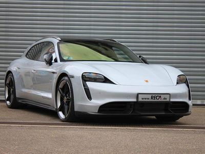 Grau Gebraucht 2022 Porsche Taycan Sport Turismo Limousine | 89.964 € (Etwas zu teuer)