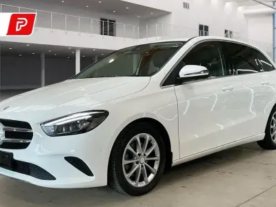 Gebraucht Mercedes B200 163 PS (119 kW) 2019 Polarweiss  unilack Kleinwagen