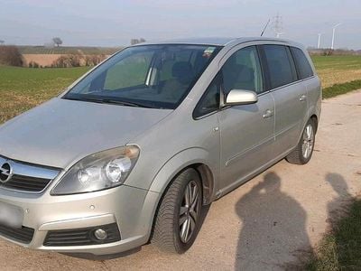 Gebraucht Opel Zafira 140 PS (102 kW) 2007 Silber Van / Kleinbus