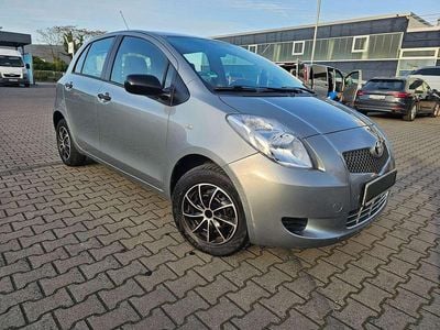 Usata Toyota Yaris 69 CV (50 kW) 2008 Grigio Utilitaria