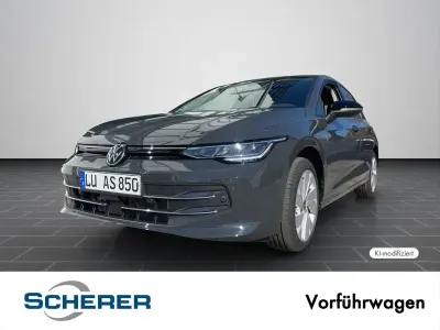 Gebraucht VW Golf VIII 150 PS (110 kW) 2026 Uranograu Limousine