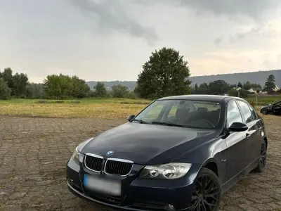 Gebraucht BMW 320 150 PS (110 kW) 2005 Blau Limousine