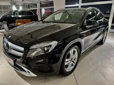 Gebraucht Mercedes GLA200 136 PS (100 kW) 2015 Schwarz SUV