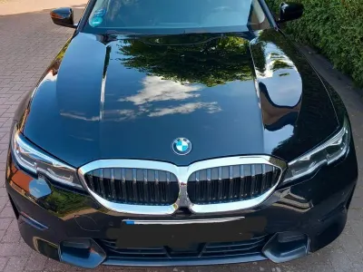 Gebraucht BMW 320 Sport Line 190 PS (139 kW) 2020 Schwarz Kombi