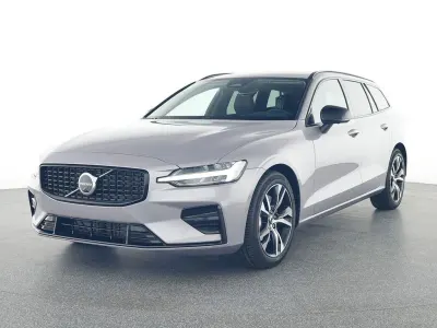 Gebraucht Volvo V60 Plus 197 PS (144 kW) 2025 Silber Kombi