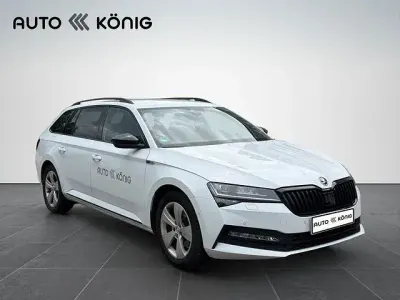Gebraucht Skoda Superb SportLine 190 PS (139 kW) 2024 Moonweiß perleffekt Kombi