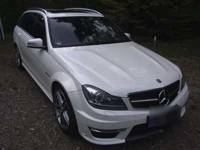 Mercedes C63 AMG