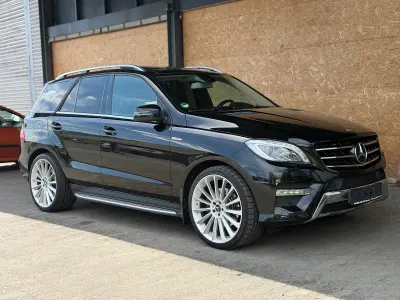 Gebraucht Mercedes ML350 258 PS (189 kW) 2014 Schwarz SUV