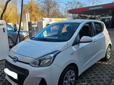 Usata Hyundai i10 67 CV (49 kW) 2017 Bianco Utilitaria