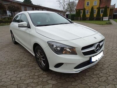 Mercedes CLA200