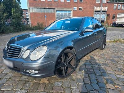 Gebraucht Mercedes E280 231 PS (169 kW) 2006 Grau Limousine