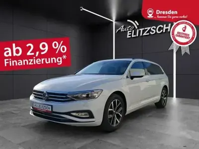 Gebraucht VW Passat Business 150 PS (110 kW) 2023 Gletscherweiß metallic Kombi