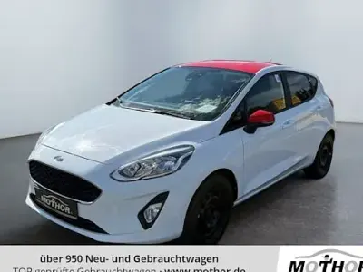 Gebraucht Ford Fiesta Cool & Connect 86 PS (63 kW) 2017 Frostweiß Kleinwagen