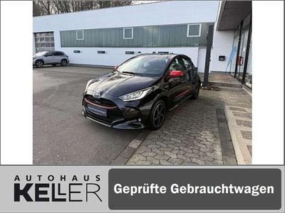 Gebraucht Toyota Yaris Hybrid Club 116 PS (85 kW) 2020 Mysticschwarz mica Kleinwagen