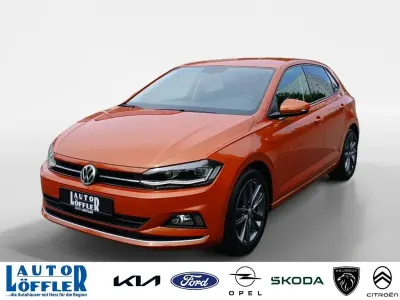 Gebraucht VW Polo Highline 95 PS (69 kW) 2017 Energetic orange (metallic) Limousine