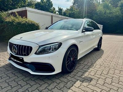 Mercedes C63 AMG