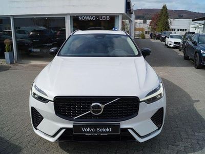 Gebraucht Volvo XC60 Plus 197 PS (144 kW) 2022 Weiß SUV