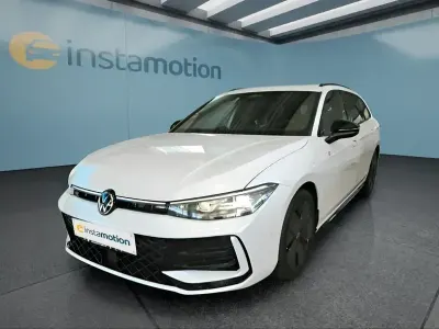 Gebraucht VW Passat 150 PS (110 kW) 2025 Weiß Kombi