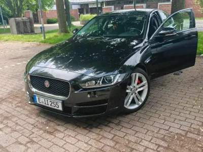 Gebraucht Jaguar XE 200 PS (147 kW) 2015 Schwarz Limousine