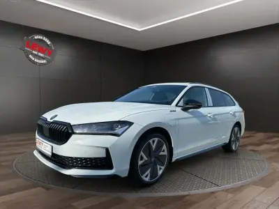 Neu Skoda Superb SportLine 204 PS (150 kW) 2026 Weiß Kombi