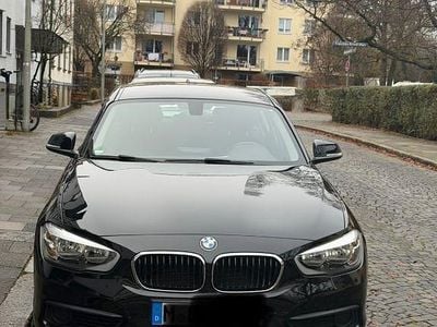 Schwarz Gebraucht 2018 BMW 118 Kleinwagen | 16.500 € (Guter Preis)