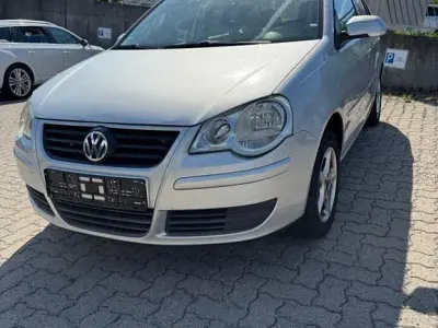 Gebraucht VW Polo Comfortline 75 PS (55 kW) 2006 Silber Kleinwagen