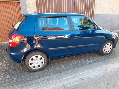 Second-hand Skoda Fabia Cool Edition 60 CP (44 kW) 2011 Albastru Hatchback