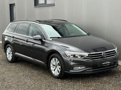 Gebraucht VW Passat 150 PS (110 kW) 2022 Grau Kombi