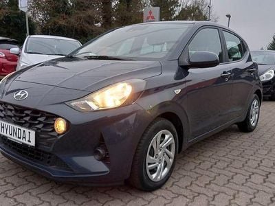 Gebraucht Hyundai i10 Select 67 PS (49 kW) 2023 Grau Kleinwagen