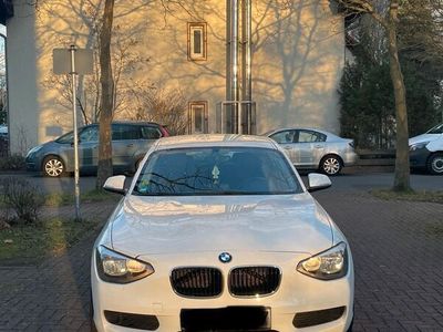 gebraucht BMW 114 i mit sporadischer Fehlermeldung