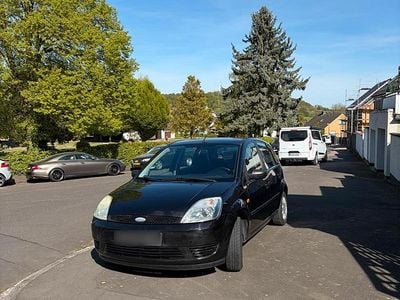 Begagnad Ford Fiesta 80 HK (58 kW) 2002 Halvkombi