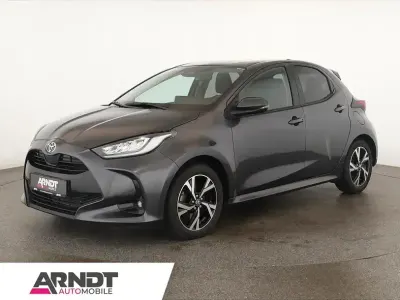 Gebraucht Toyota Yaris Hybrid 116 PS (85 kW) 2025 Marlingrau Limousine