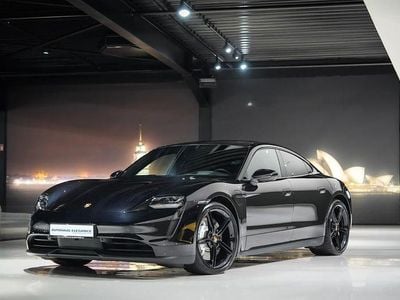 Gebraucht Porsche Taycan 4S 419 kW (571 PS) 2021 Tiefschwarzmetallic Limousine