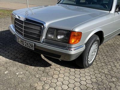 Gebraucht Mercedes 280 185 PS (136 kW) 1983 Silber Limousine