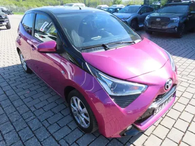 Brugt Toyota Aygo X-cite 72 HK (52 kW) 2018 Lilla Hatchback
