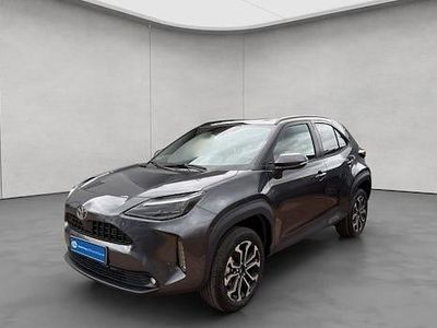 Neu Toyota Yaris Cross 130 PS (95 kW) 2026 Grau SUV