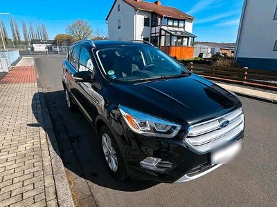 Gebraucht Ford Kuga Titanium 150 PS (110 kW) 2016 Schwarz SUV