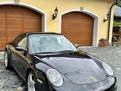 Porsche 911 Carrera