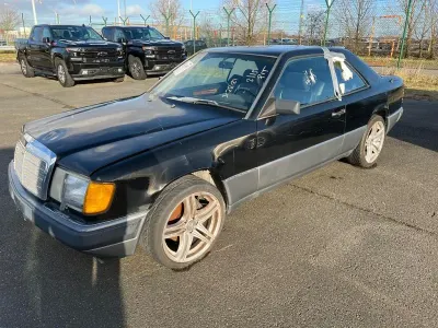 Gebraucht Mercedes 300 220 PS (161 kW) 1990 Schwarz Coupé