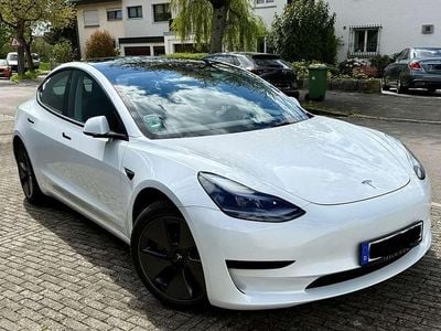 Usado Tesla Model 3 Standard Range 239 kW (325 HP) 2022 Sedan